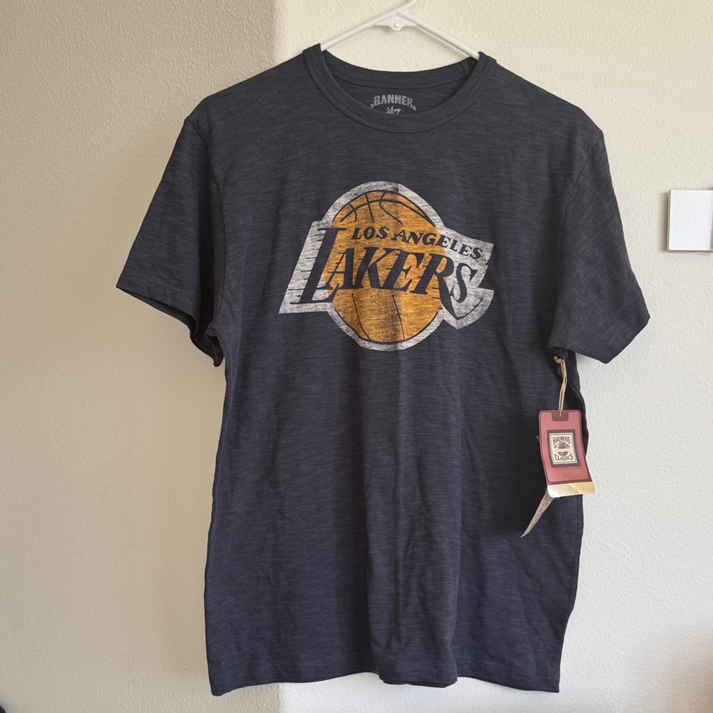NWT Banner ‘47 Los Angeles Lakers Gray T-Shirt, Adult Small 🏀